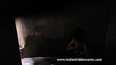 Indian Aunty Filmed By Hidden Cam Taking Shower
