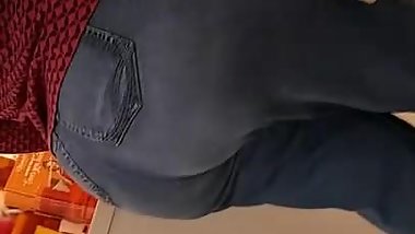 Donkey booty on Indian milf