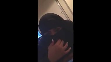 *FAVOURITE* - MUSLIM WOMAN IN HIJAB SUCK SO SOFT