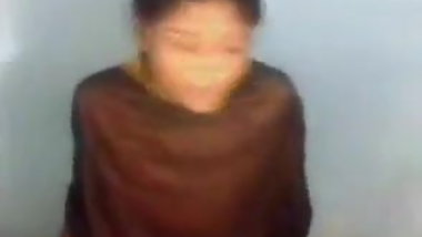 22 cute girl fucked by huge cock