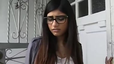 Mia khalifa First Porn - Mia Khalifa Enjoying Two Big Cock