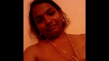 Cute indian aunty self masturbating