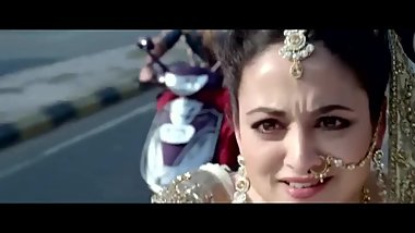 Sweetiee Weds NRI sexy moment